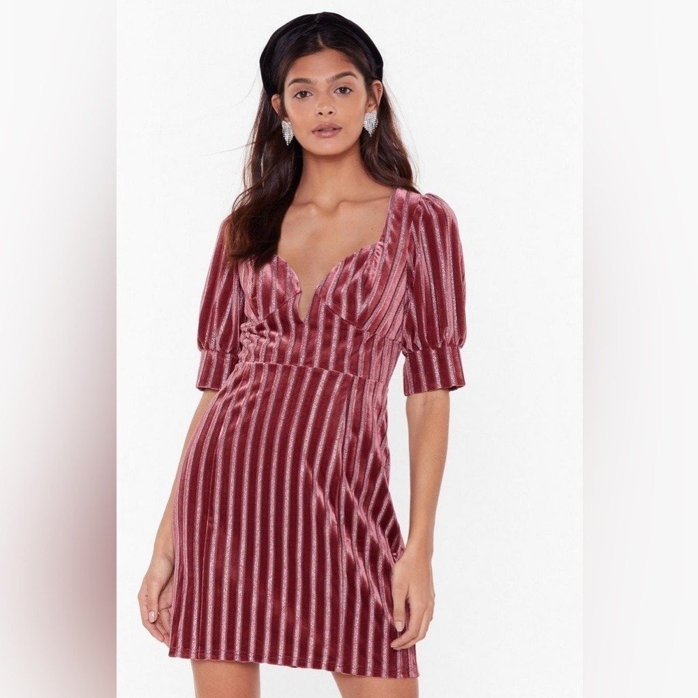 Nasty Gal Pink Velvet Glitter Stripe Puff Sleeve Mini Dress Women’s Size 4 NWT